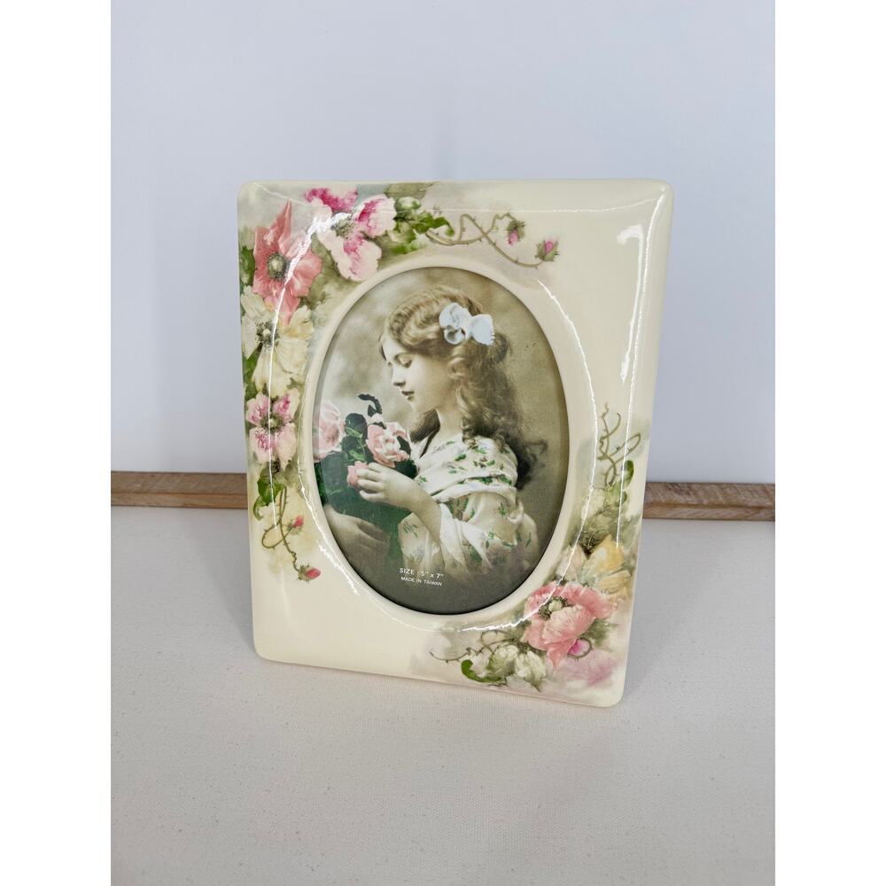 Vintage ceramic picture frame 5x7 oval ivory pink flowers victorian renaissance